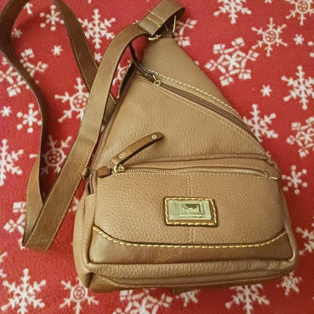Sling purse